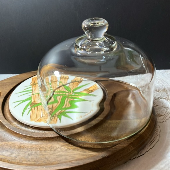 Goodwood Cheese Board with glass Dome - Picture 8 of 9